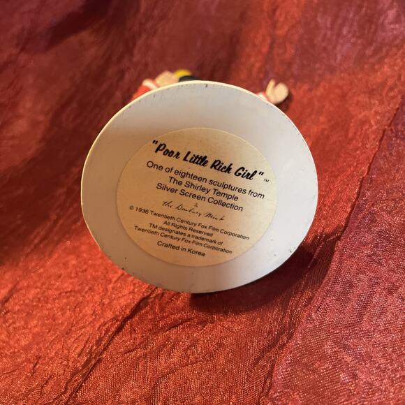 Vintage Danbury Mint Shirley Temple "Poor Little Rich Girl" Figurine 5.5” - Picture 5 of 5